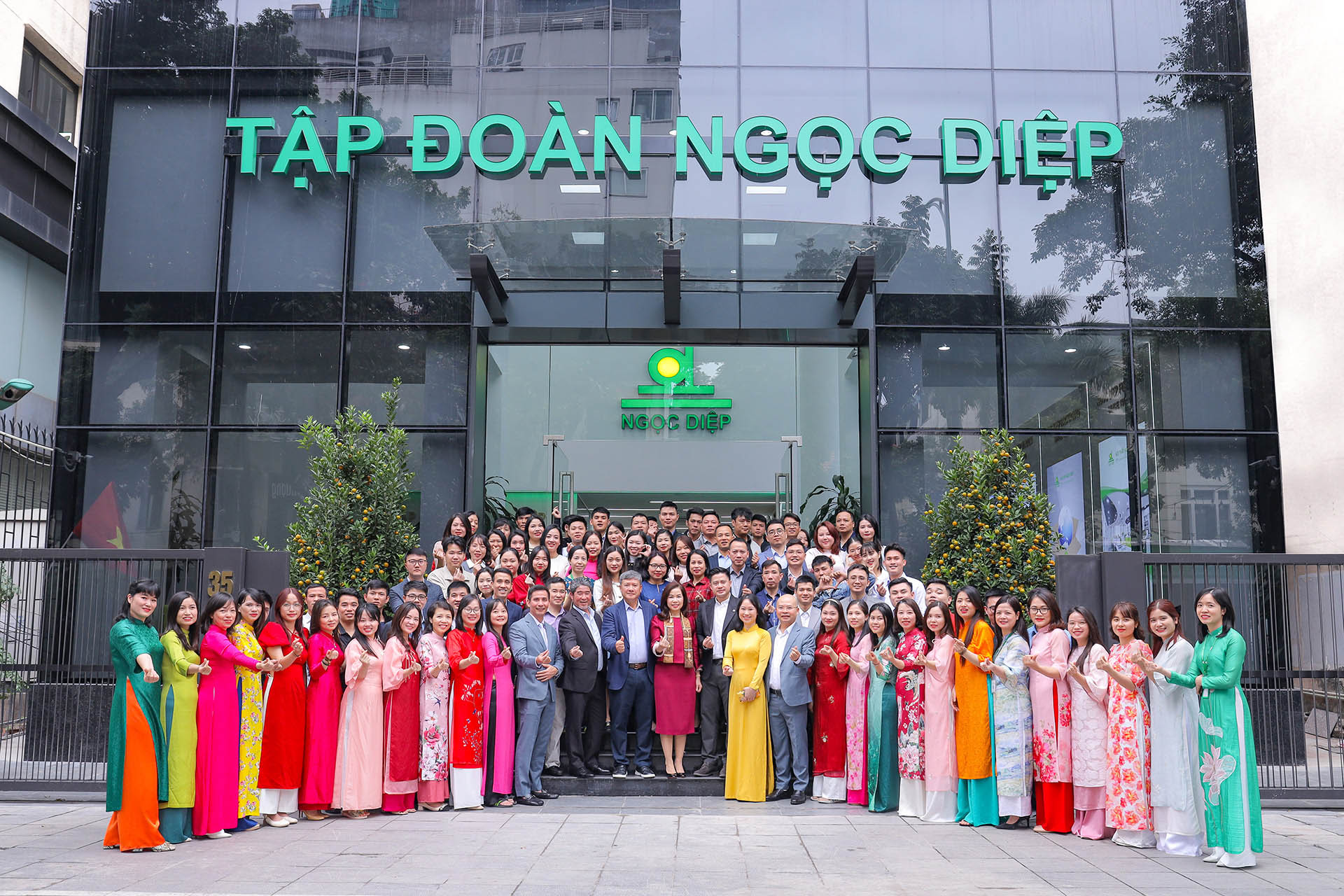 Tập đoàn Ngọc Diệp khai xuân rực rỡ chào đón năm Giáp Thìn 2024 tại trụ sở 35 Hai Bà Trưng